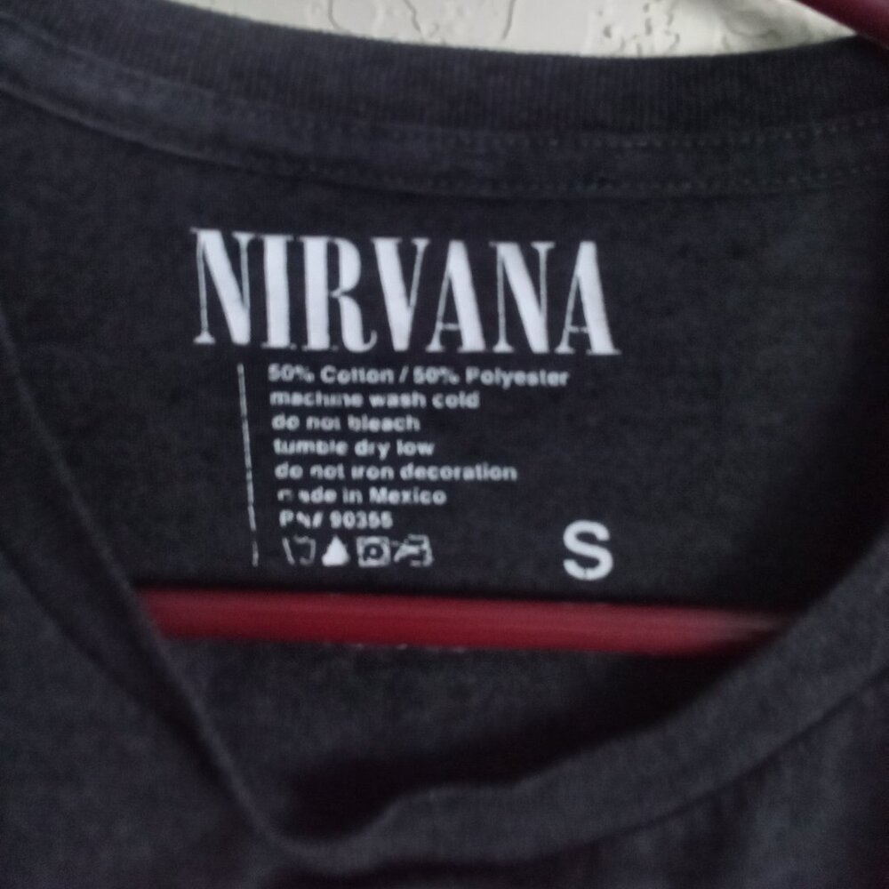 NIRVANA HAPPY FACE GRAPHIC TEE - Picture 4 of 7